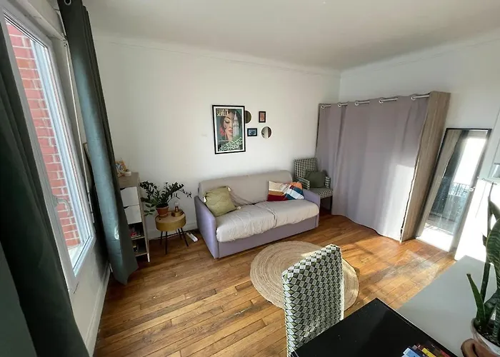 Peaceful Studio Nearby Paris