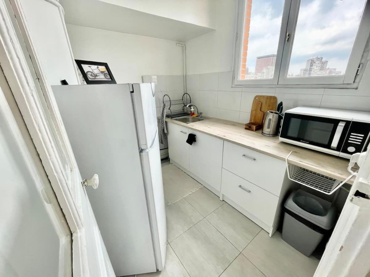 Peaceful Nearby Paris Appartement Pantin
